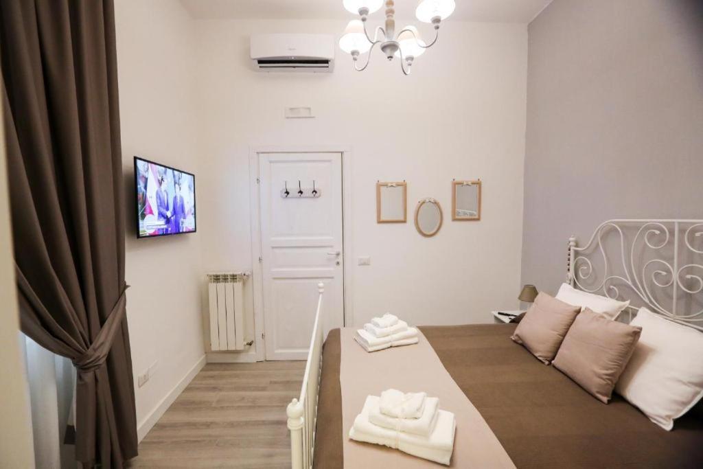 Bed & Breakfast Chiaia Bridge Naples
